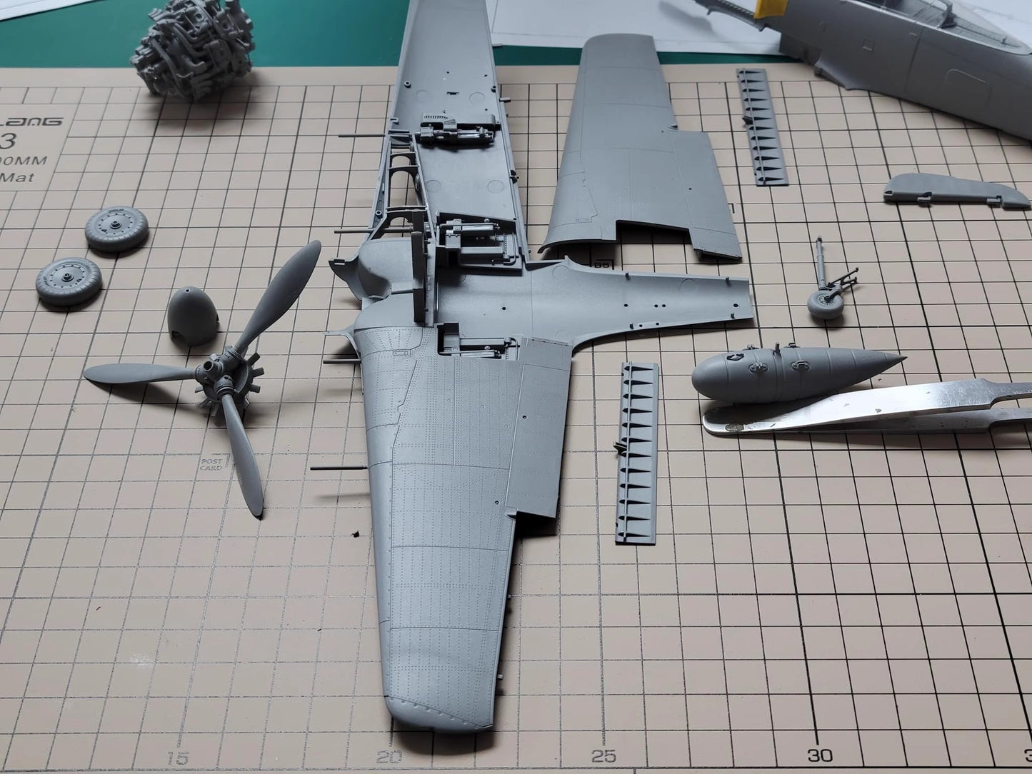 Border assembled aircraft BF-003 FW190-A6 Butcher Bird fighter 1/35