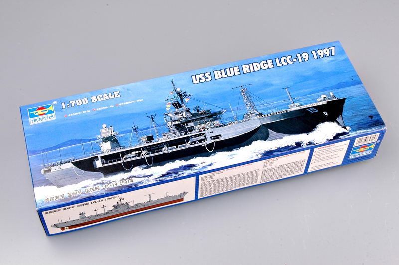 Trumpeter 1/700 Scale USS Blue Ridge LCC-19 Command Ship 1997 ( Model Building Kit )