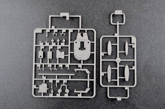 Trumpeter 1/350 HMS Dreadnought 1918 Battleship Model Kit