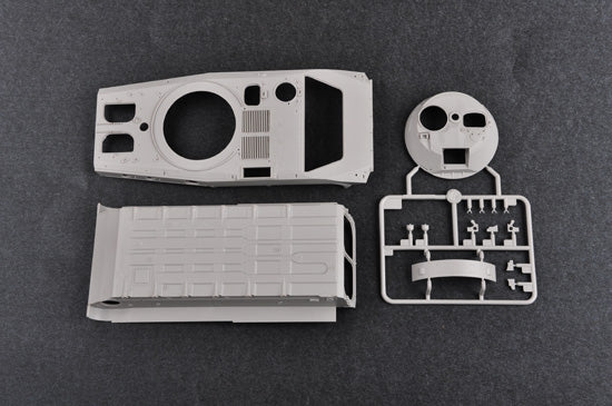 Trumpeter Russian BMP-2D IFV Model Kit (1/35 Scale Armored vehicle )