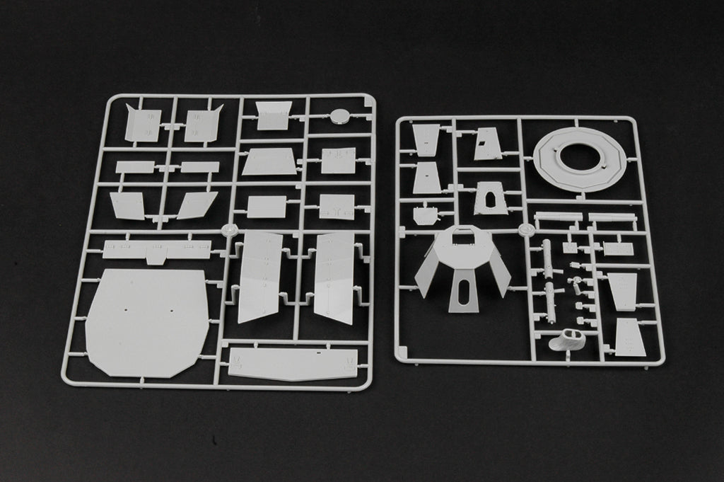 Trumpeter 1/35 WWII German Army Kanonen and Flakwagen Armored Anti-Aircraft Rail Car