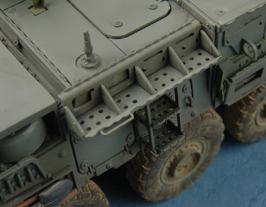 Trumpeter 1/35 M1133 Stryker Medical Evacuation Vehicle (MEV)