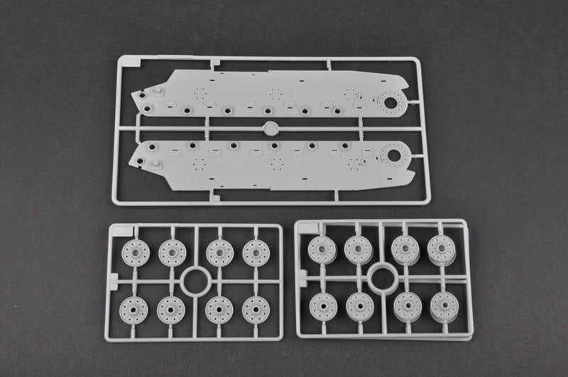 Trumpeter  Soviet Su152 (Late) Tank Model Kit （1/35 Scale）