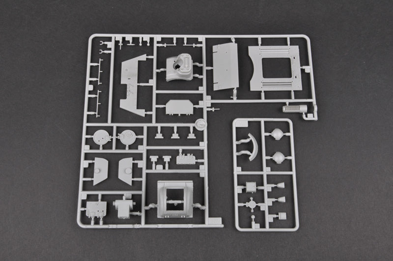 Trumpeter  Soviet Su152 (Late) Tank Model Kit （1/35 Scale）