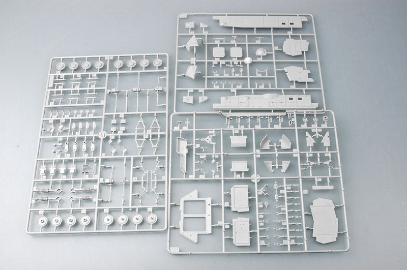 Trumpeter 1/35 LAV-A2 8x8 Light Armored Vehicle Model Kit