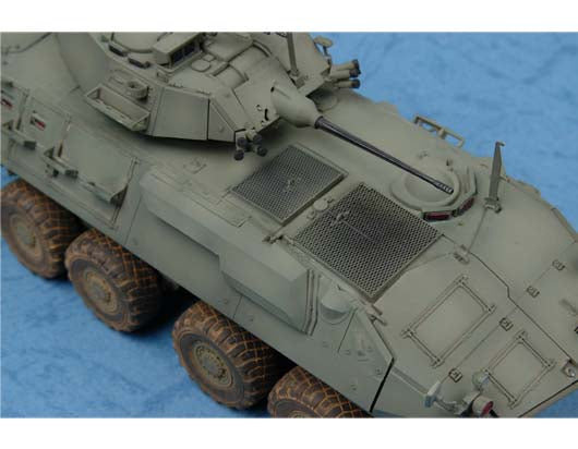 Trumpeter 1/35 LAV-A2 8x8 Light Armored Vehicle Model Kit