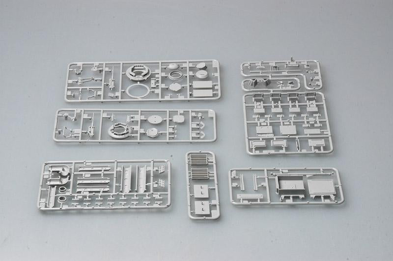 Trumpeter M1A1/A2 Tank, 5-in-1 1/35 Scale