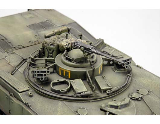 Trumpeter M1A1/A2 Tank, 5-in-1 1/35 Scale