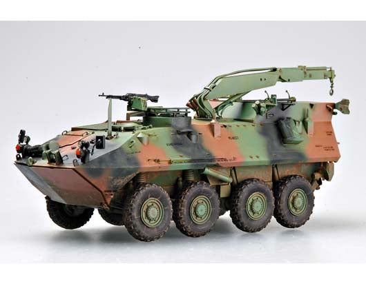 Trumpeter USMC LAV-R Light Armored Recovery Vehicle (1/35 scale Model Kit）