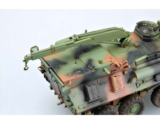 Trumpeter USMC LAV-R Light Armored Recovery Vehicle (1/35 scale Model Kit）