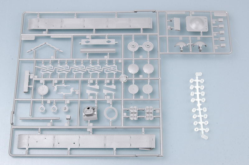 Trumpeter German Pz.Kpfm KV-1 756(r), 1/35 Scale Tank Model Kit