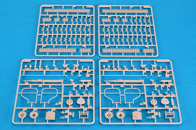 Trumpeter 1/35 Russian SAM6 Anti-Aircraft Missile with Launcher