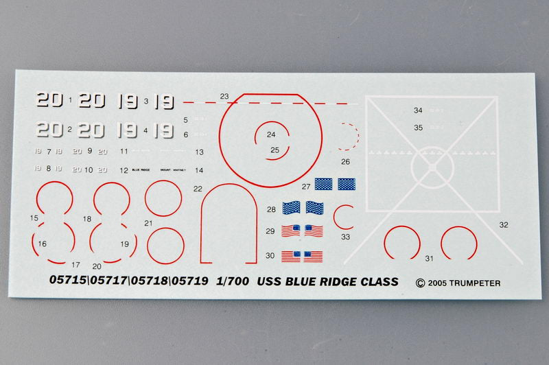 Trumpeter 1/700 Scale USS Blue Ridge LCC-19 Command Ship 1997 ( Model Building Kit )