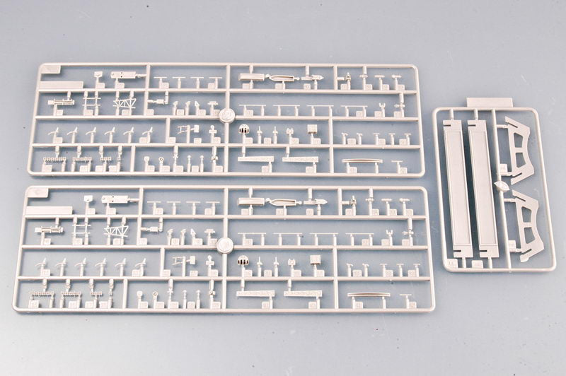 Trumpeter 1/700 Scale USS Blue Ridge LCC-19 Command Ship 1997 ( Model Building Kit )