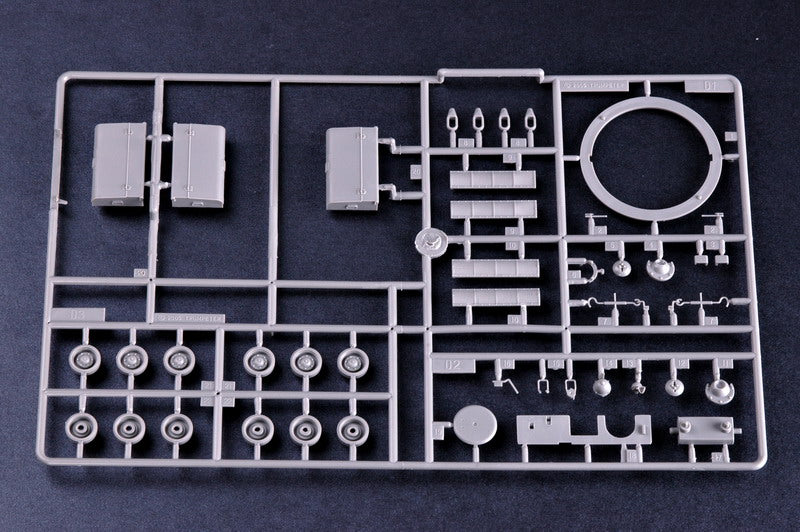 Trumpeter 1/35 Soviet KV1's Ehkranami Tank Model Kit