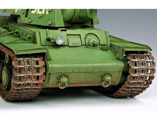 Trumpeter 1/35 Soviet KV1's Ehkranami Tank Model Kit