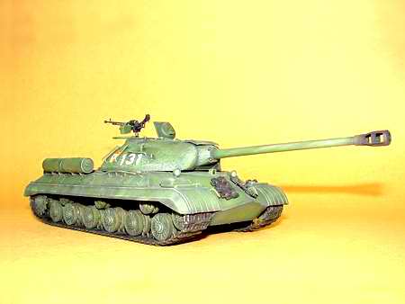 Trumpeter  Soviet is-IIIM Heavy Tank  ( 1/35 scale )