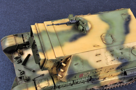 Trumpeter Russian 1K17 Szhatie Tank Model Kit (1/35 Scale)