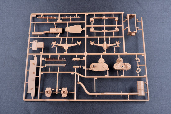 Trumpeter 1/16 US MaxxPro MRAP Model Kit