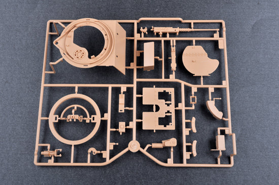 Trumpeter 1/16 US MaxxPro MRAP Model Kit