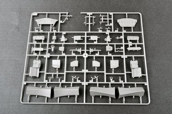 Trumpeter Chinese J-20 Mighty Dragon Aircraft Model Kit