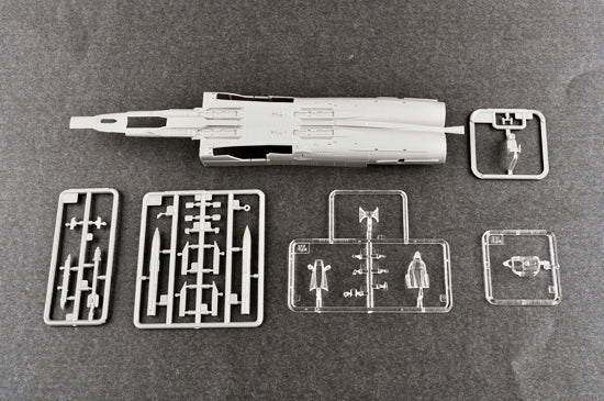 Trumpeter 1/72 Russian MiG-31 fFoxhound Aircraft Model Kit