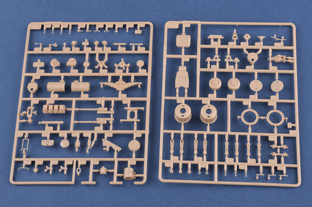 Hobby Boss 1/35 Scale Russian BAZ-64022 with 5P85TE2 TEL S-400