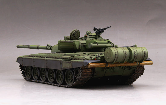 Trumpeter 1/35 T-72A Mod1983 MBT Plastic Model Armor kit, Various