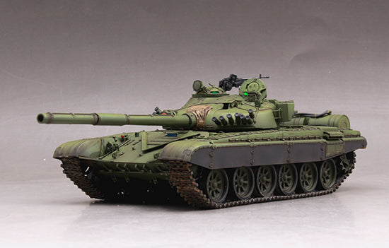 Trumpeter 1/35 T-72A Mod1983 MBT Plastic Model Armor kit, Various