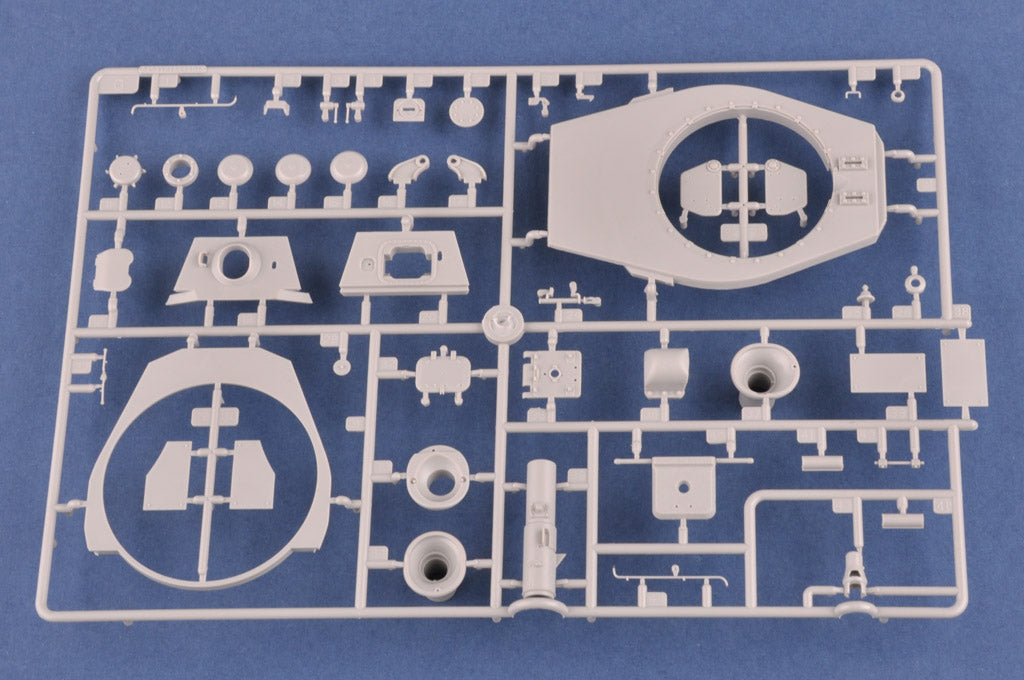 Hobby Boss 084531 Pz.Kpfw.VI Sd.Kfz.182 Tiger II (Henschel 1944 Production) w/Zimmerit