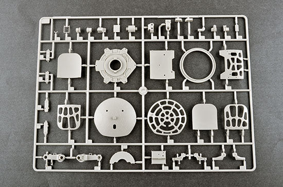 Trumpeter  1/35 Russian 1S91 SURN KUB Radar Model Building Kit