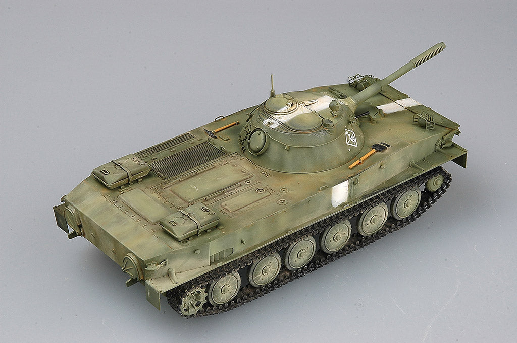 Trumpeter PT-76 Amphibious Tank Model 1951  (1/35 Scale)