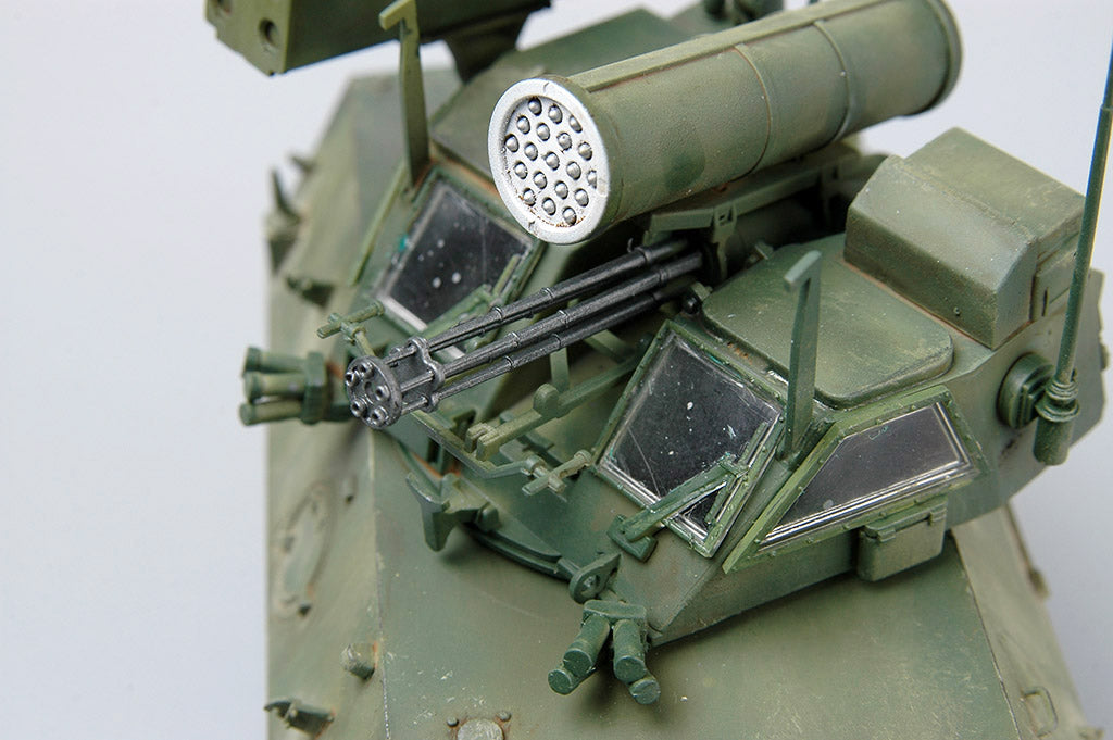 Trumpeter 1/35 USMC LAV-AD Light Armored Air Defense Vehicle Kit