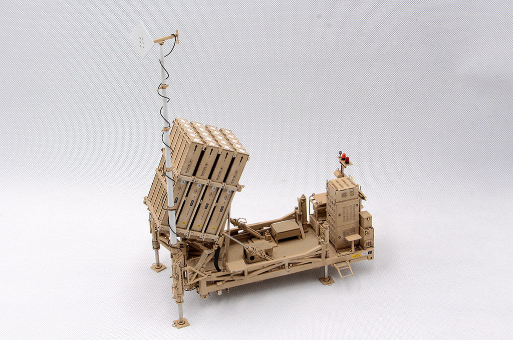 Trumpeter  "Iron Dome" air defense system(1/35 scale Model Armor Kit)